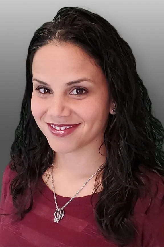 Photo of Leanne Yates